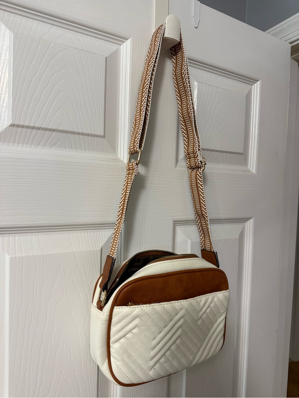 SHEIN Cream and Brown Quilted Crossbody Shoulder Bag